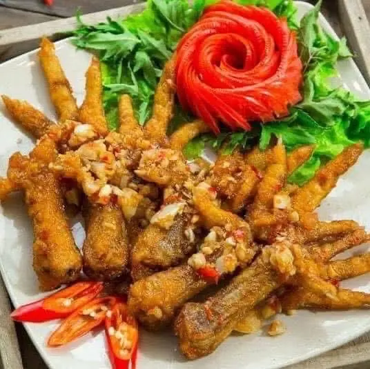 Hình ảnh 5 Chân Gà Chiên Mắm Thơm Ngon
