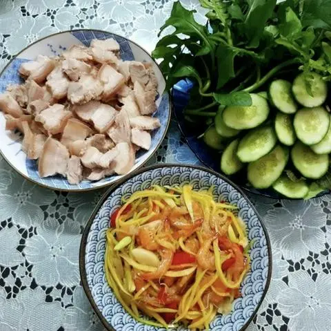 Hình ảnh Cơm Thịt Luộc mắm Tép (mắm đu đủ)