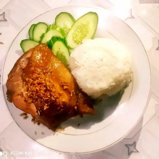 Hình ảnh Cơm má đùi mắm tỏi