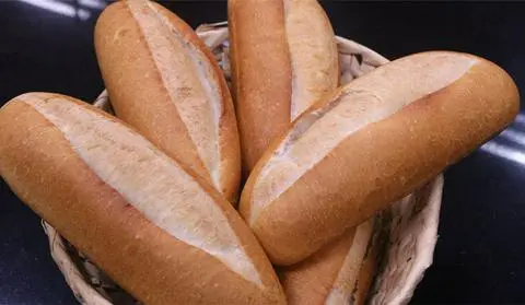 Hình ảnh Bánh Mì Thêm