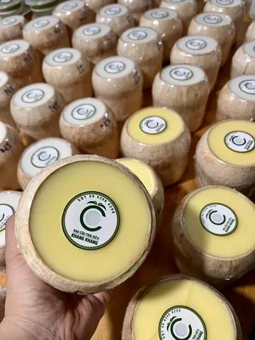 Hình ảnh Rau câu trái dừa vị sữa bắp non 