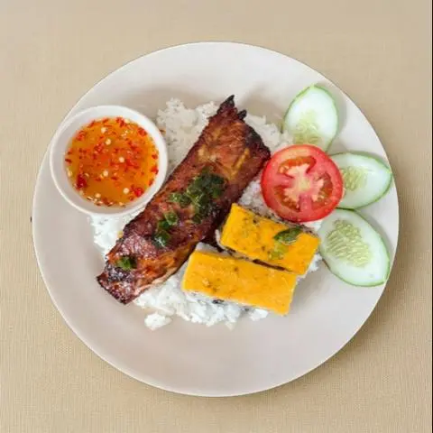 Hình ảnh SƯỜN CỘNG QUAY + CHẢ