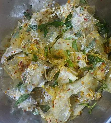 Hình ảnh Bánh tráng sate - hành phi - mỡ hành
