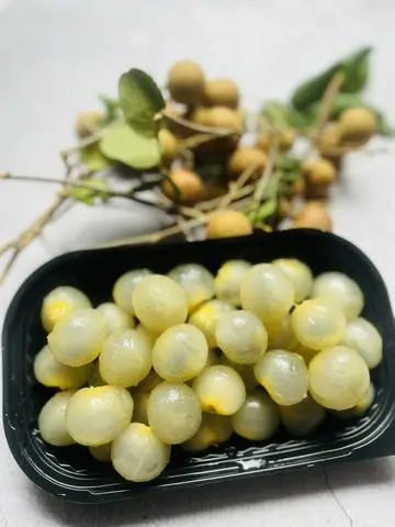 Hình ảnh Nhãn Xuồng Lột Sẵn - Hộp 500g