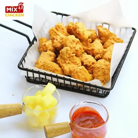 Hình ảnh 1 Hộp Popcorn Size vừa+ 5 Nem+ Pepsi