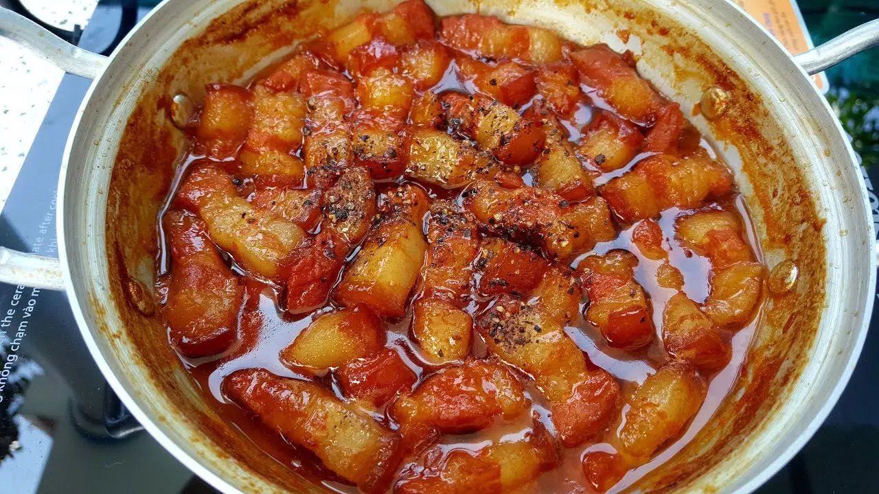 Hình ảnh cơm thịt kho măng 