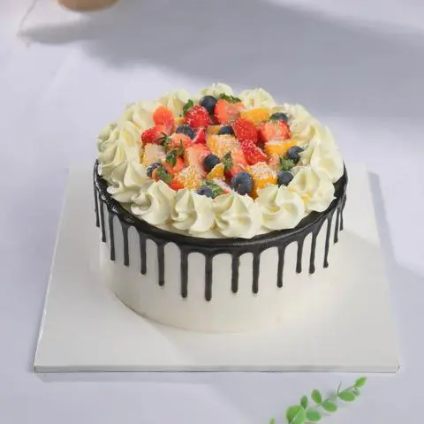 Hình ảnh Bánh Kem Sinh Nhật Trái Cây Tươi Ngon - Size 18cm