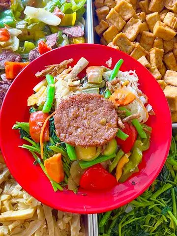Hình ảnh cơm sườn cốt lếch chay ram 