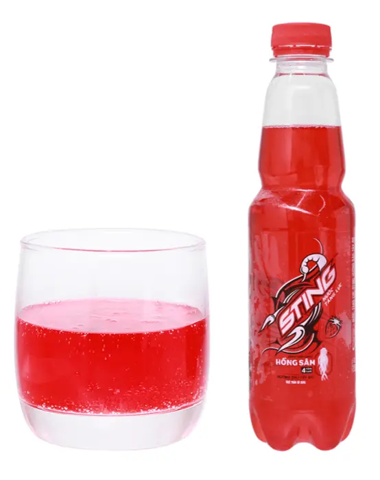 Hình ảnh Sting Dâu + Ly đá