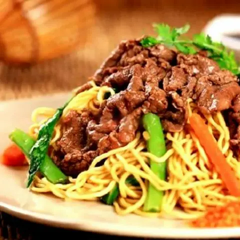 Hình ảnh Mì gói xào bò