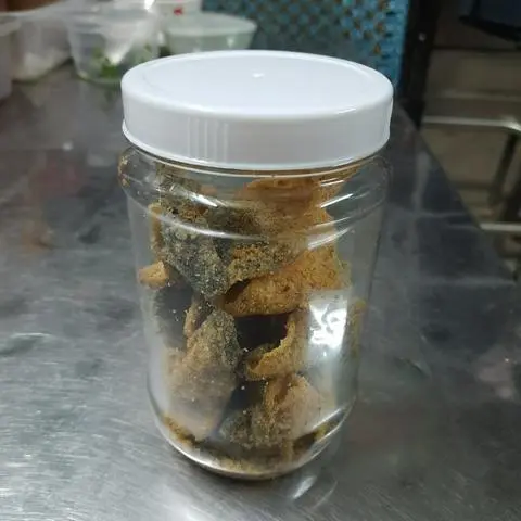 Hình ảnh Da Cá Trứng Muối - 1 Hộp