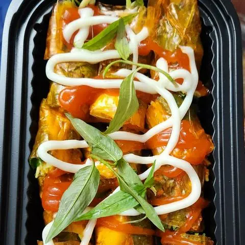Hình ảnh Bánh tráng cuộn truyền thống full topping