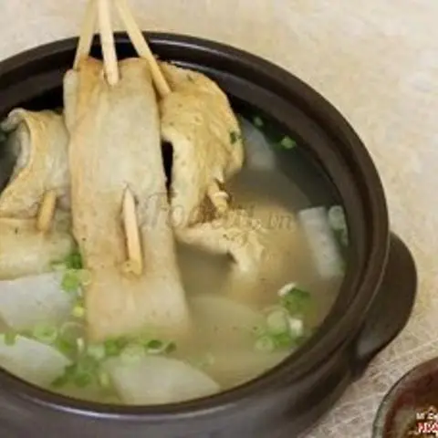 Hình ảnh Soup chả cá Hàn Quốc