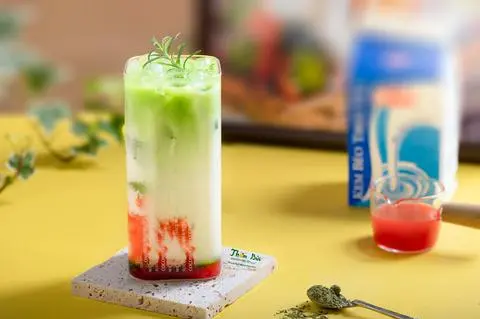 Hình ảnh matcha sữa gấu dâu