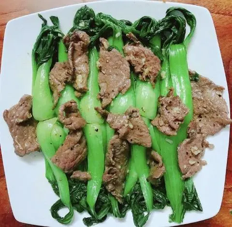 Hình ảnh Cơm bò xào cải thìa
