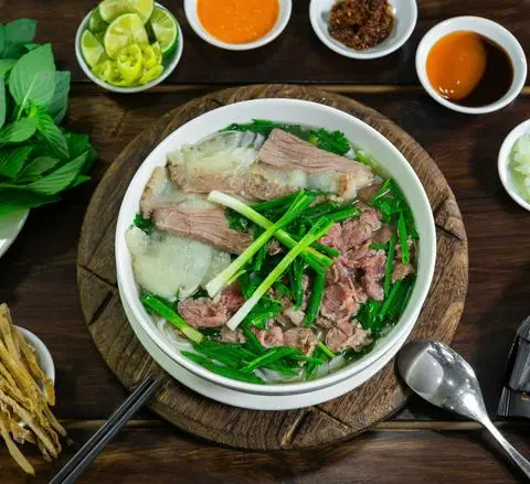 Hình ảnh Phở tái gầu