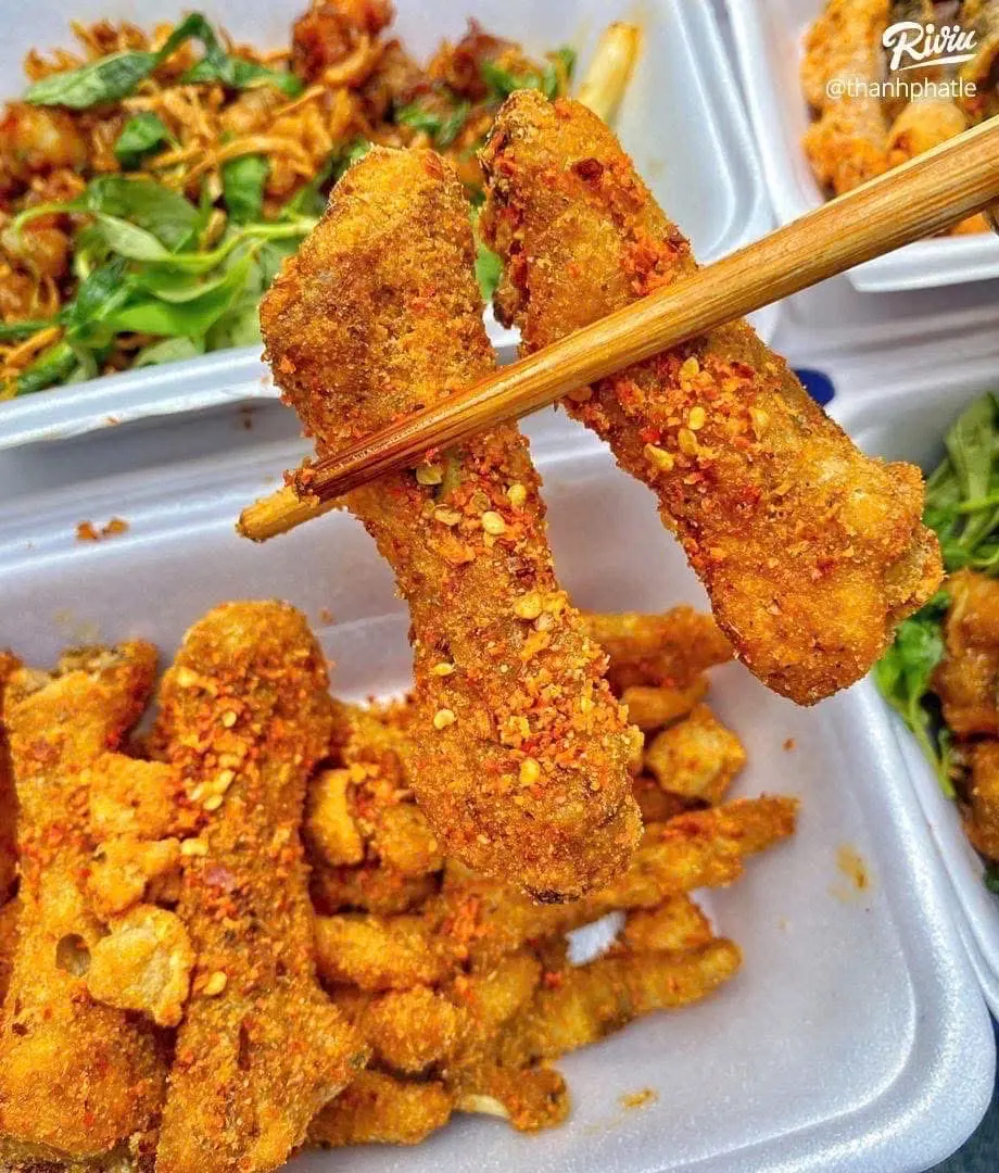 Hình ảnh Chân Gà Xóc Muối Tỏi (400g)