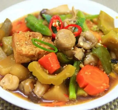 Hình ảnh Cơm Rau Củ Kho Chay