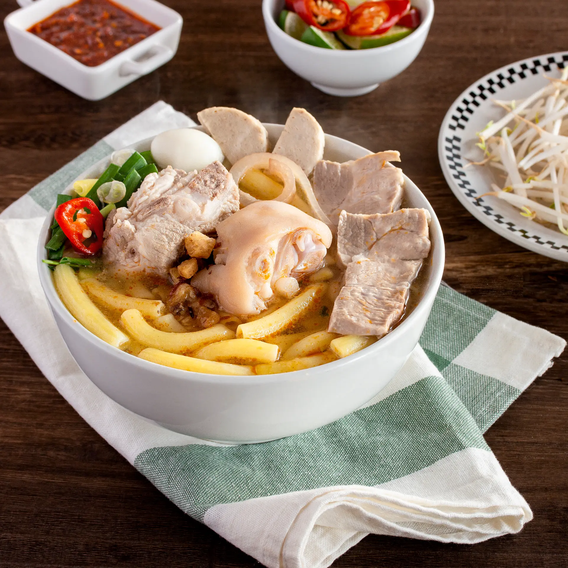 Hình ảnh NUI ĐẶC BIỆT