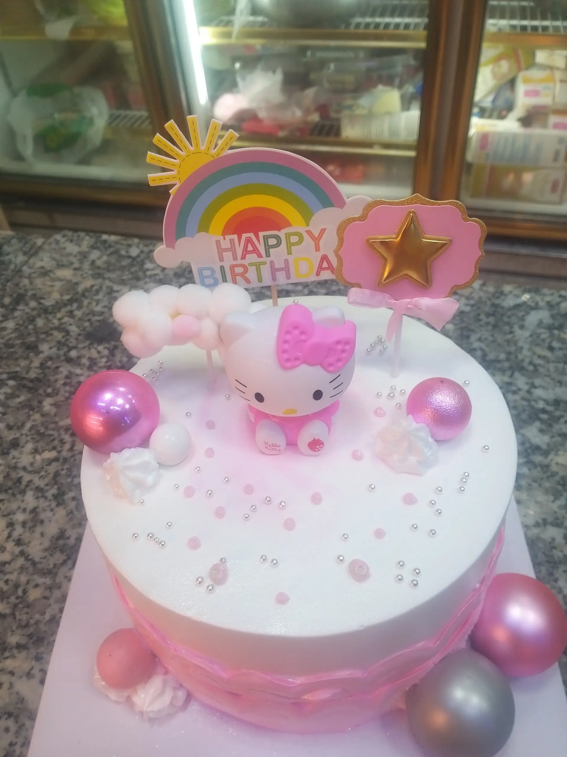 Hình ảnh Bánh kem sữa tươi mèo Kittty 20 cm