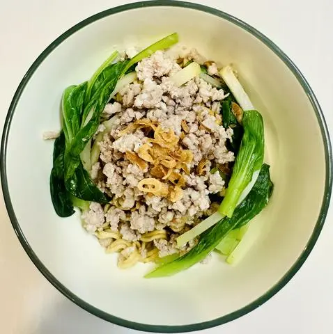 Hình ảnh  Mì khô bò bằm