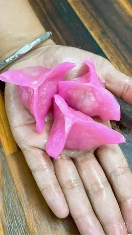 Hình ảnh há cảo củ dền thịt nấm