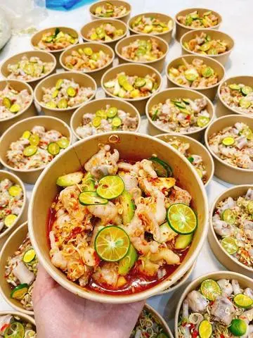 Hình ảnh Chân gà có xương sốt Thái