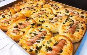 Hình ảnh Bánh mì xúc xích