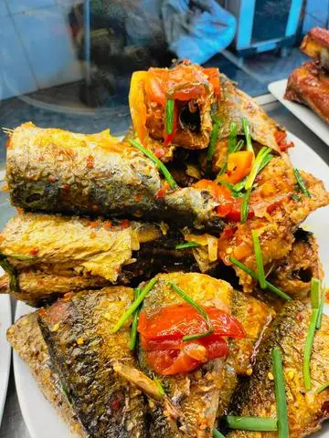 Hình ảnh Cơm Cá SaPa Chiên Sốt Cà