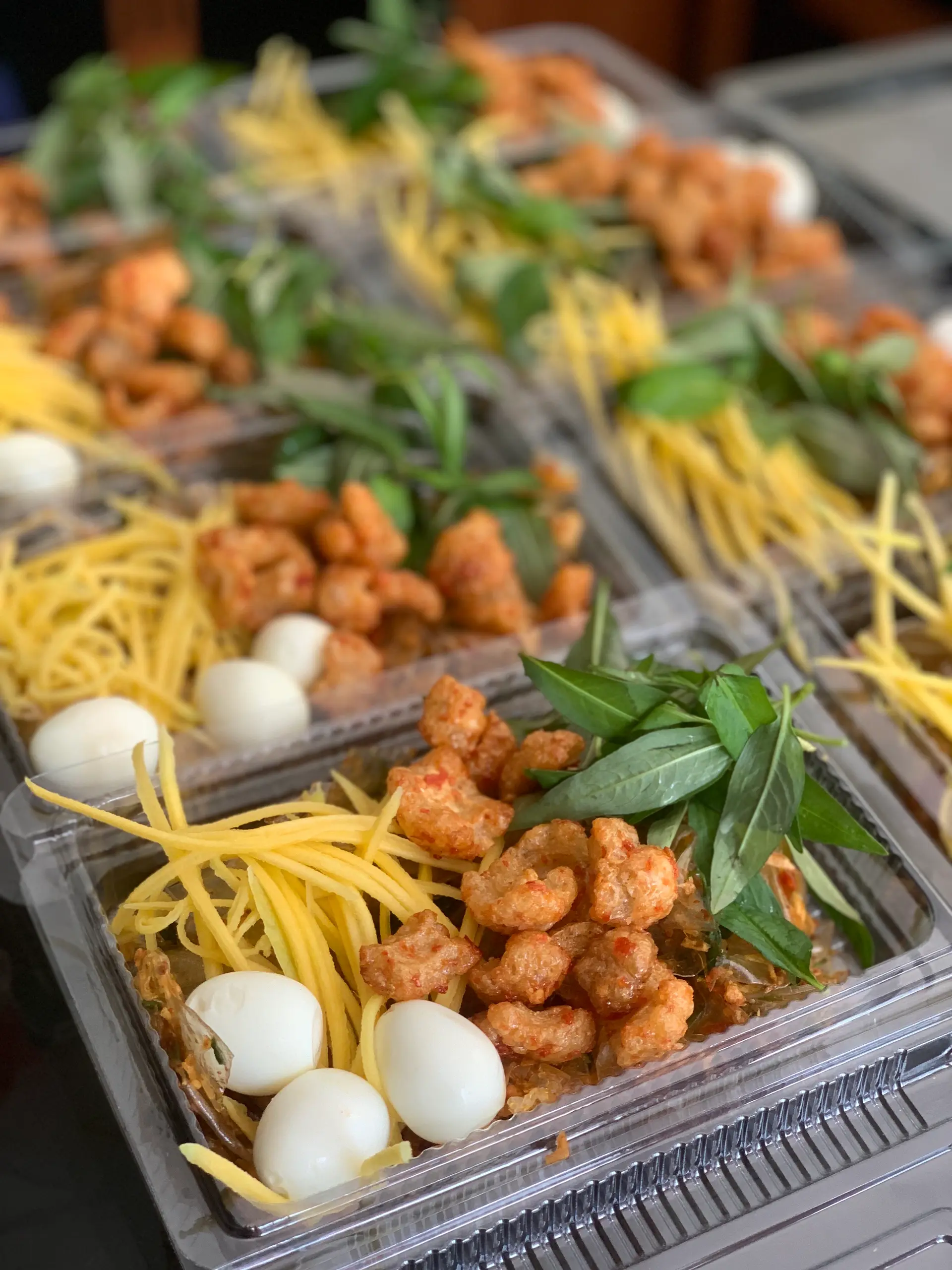 Hình ảnh Bánh tráng trộn tóp mỡ