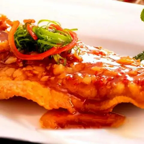 Hình ảnh Phi lê cá basa chiên sốt cà