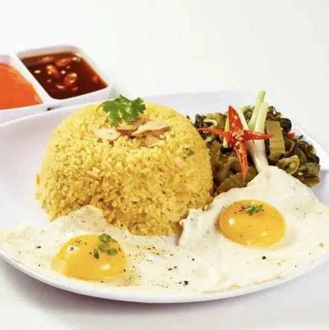 Hình ảnh Cơm Trứng Ốp La
