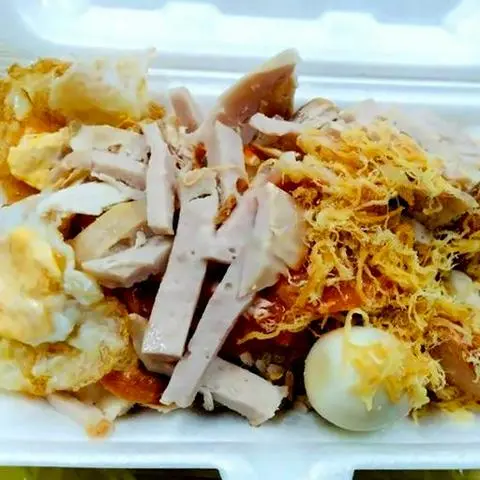 Hình ảnh Xôi chả lụa ngon - ốp la