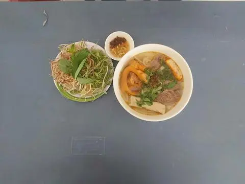 Hình ảnh Canh bún cua ốc 