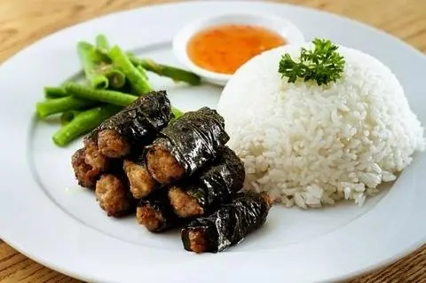 Hình ảnh Cơm chả lá lốt