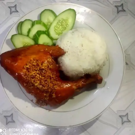 Hình ảnh Cơm gà mắm tỏi
