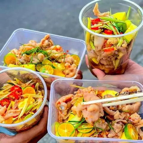 Hình ảnh Chân gà rút xương sốt Thái 1 người ăn