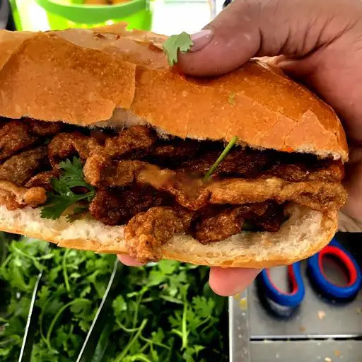 Hình ảnh Bánh mì chả cá