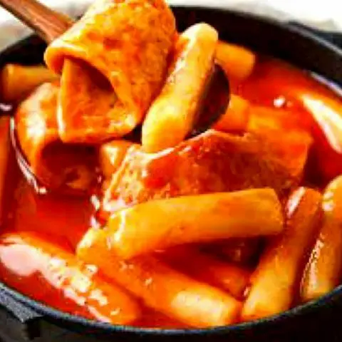 Hình ảnh Bánh gạo cay truyền thống