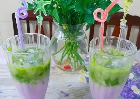 Hình ảnh Khoai Môn Matcha Latte