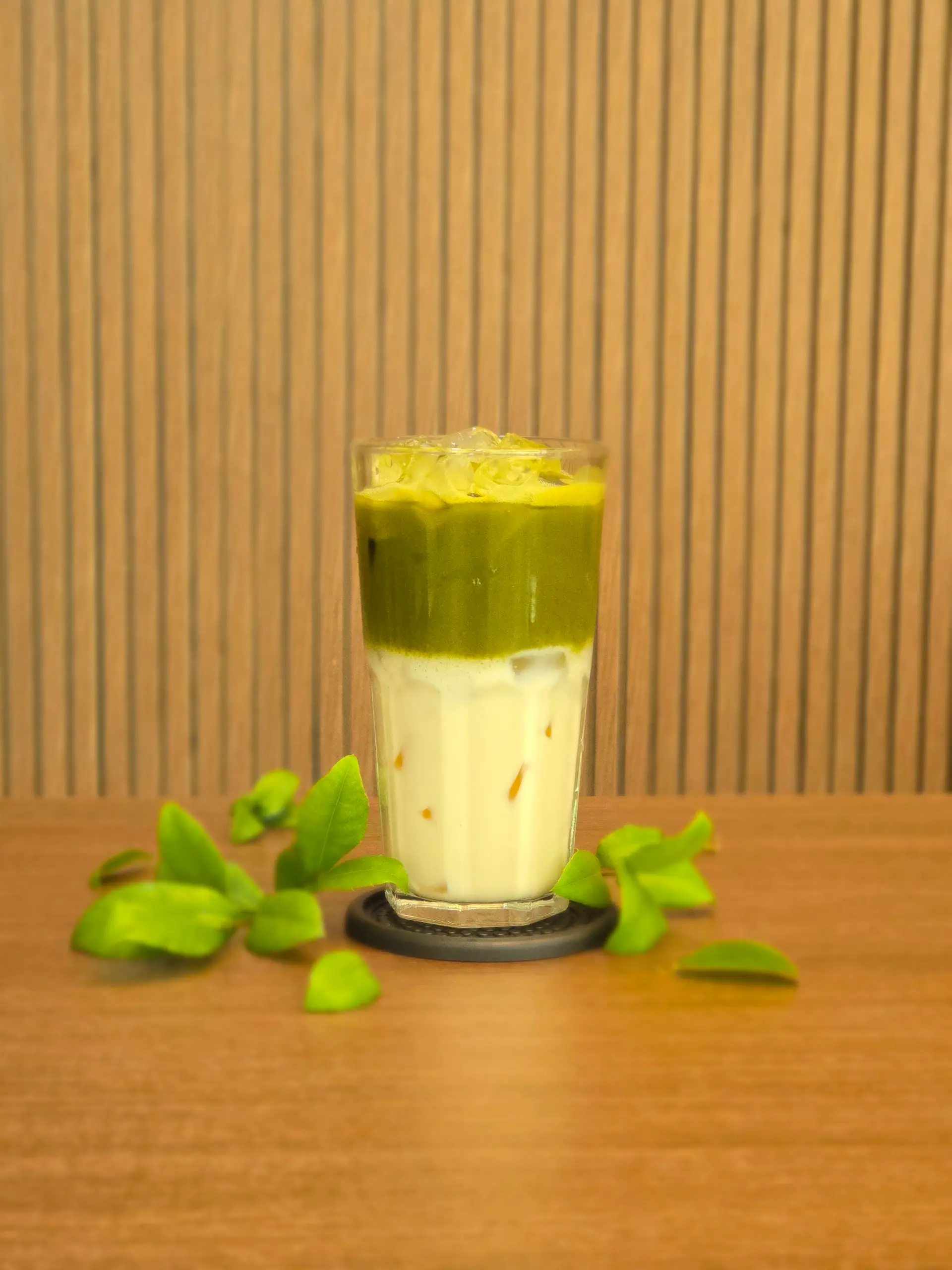 Hình ảnh Matcha latte sữa gấu