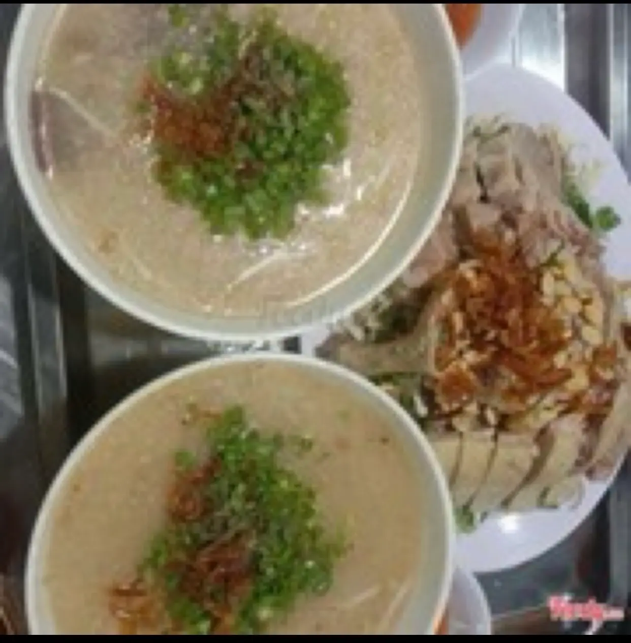 Hình ảnh 2 cháo + gỏi 2 người