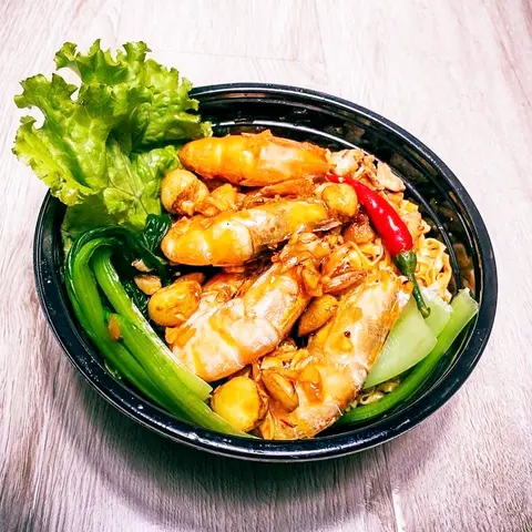 Hình ảnh Mì Trộn Tôm Cháy Tỏi  + Canh soup + Tặng 1 Ly Trà Tắc 