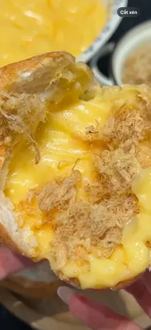 Hình ảnh bánh mì bơ tỏi sốt mật ong chà bông mini