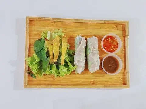 Hình ảnh Gỏi cuốn tai heo