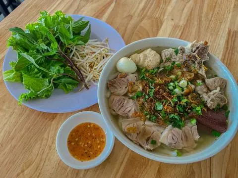 Hình ảnh Tô sườn non