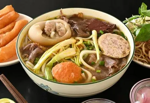 Hình ảnh Lẩu Bún Bò O Bế Rất Rất Rất Đặc Biệt X5