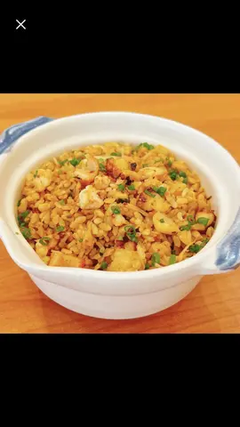Hình ảnh Cơm Chiên Hải Sản + ( tặng 1 lon coca cola )