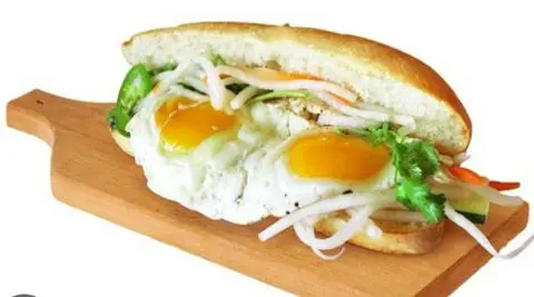 Hình ảnh Bánh Mì Ốp La  (1 Trứng) 
