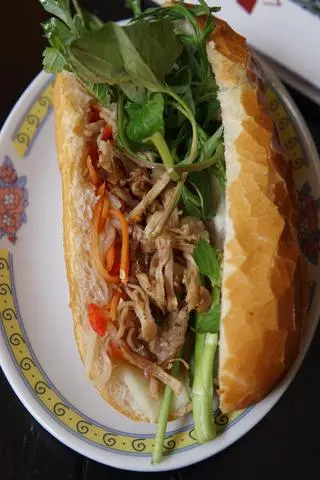 Hình ảnh Bánh mì thịt bì: Pork Sandwich 